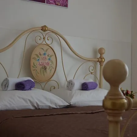Lanca Guest house 3*